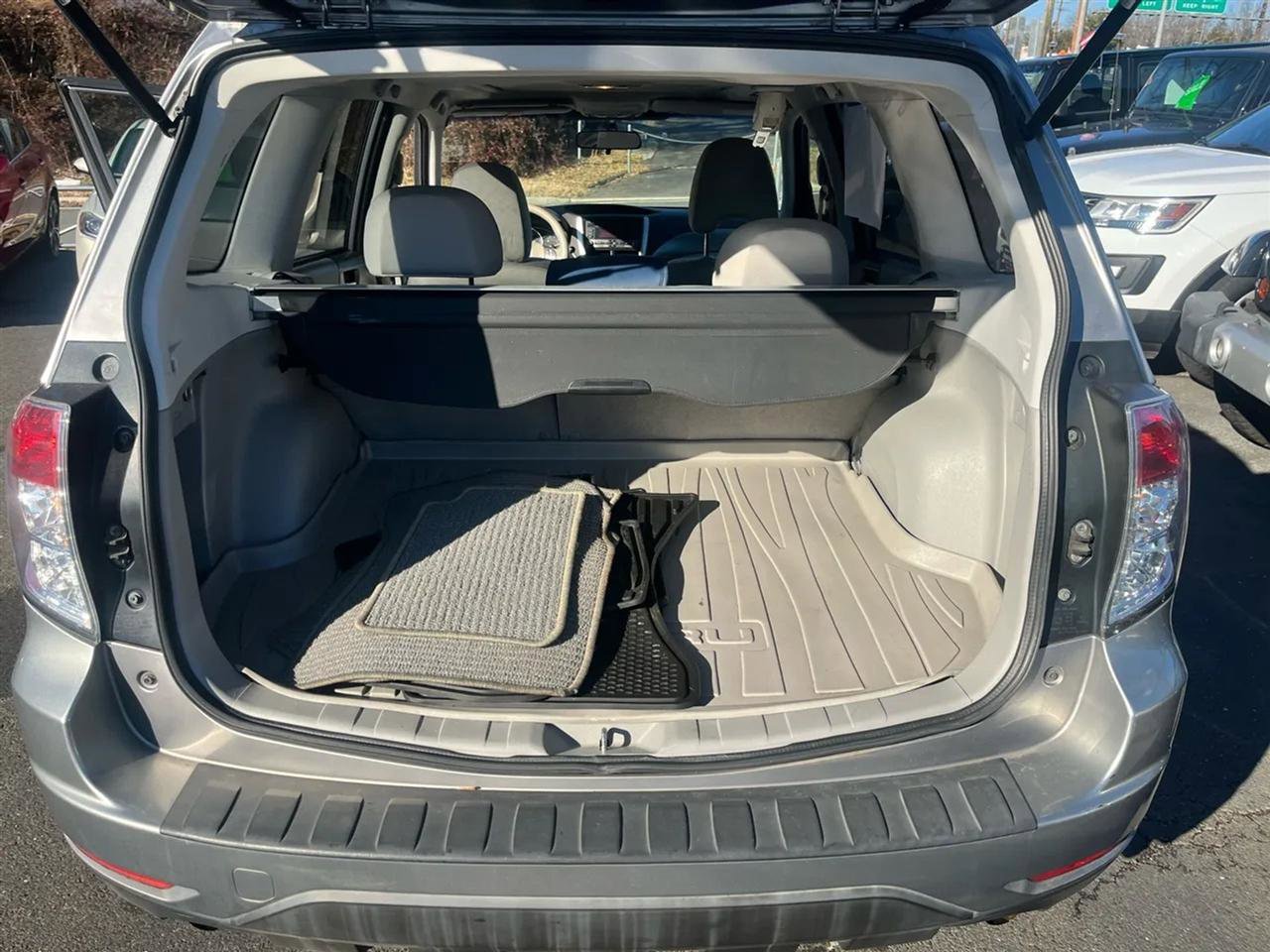 Used 2010 Subaru Forester 2.5X Premium image 18