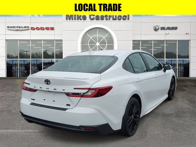 Used 2026 Toyota Camry SE FWD image 4