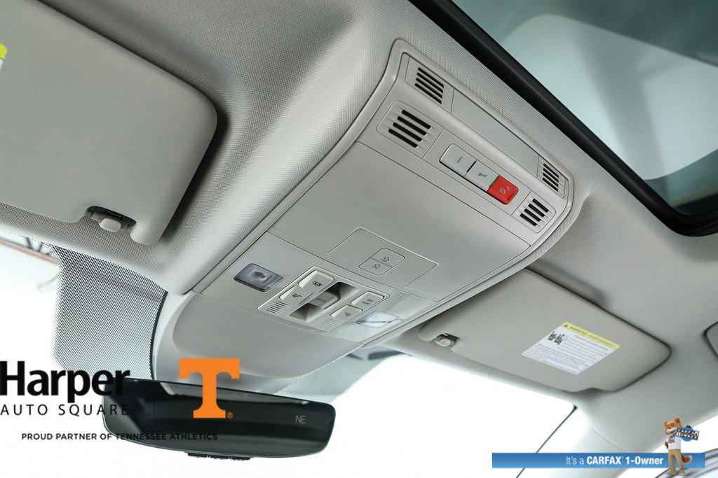 Used 2023 Volkswagen Taos SE w/ Panoramic Sunroof Package FWD image 64