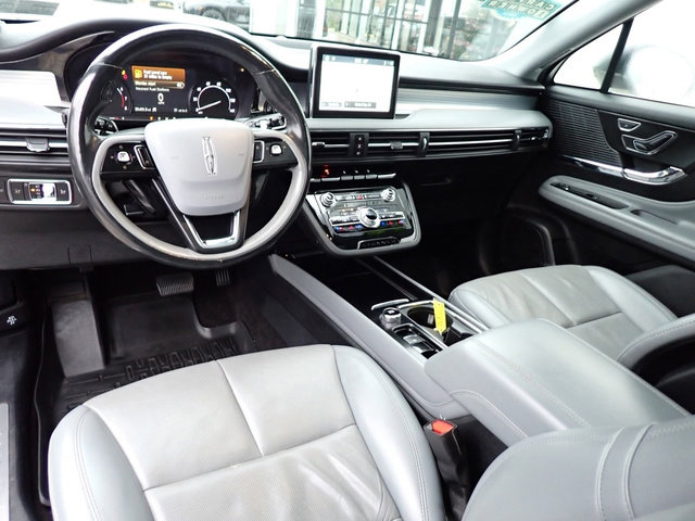 Used 2022 Lincoln Corsair AWD w/ Premium Package image 17