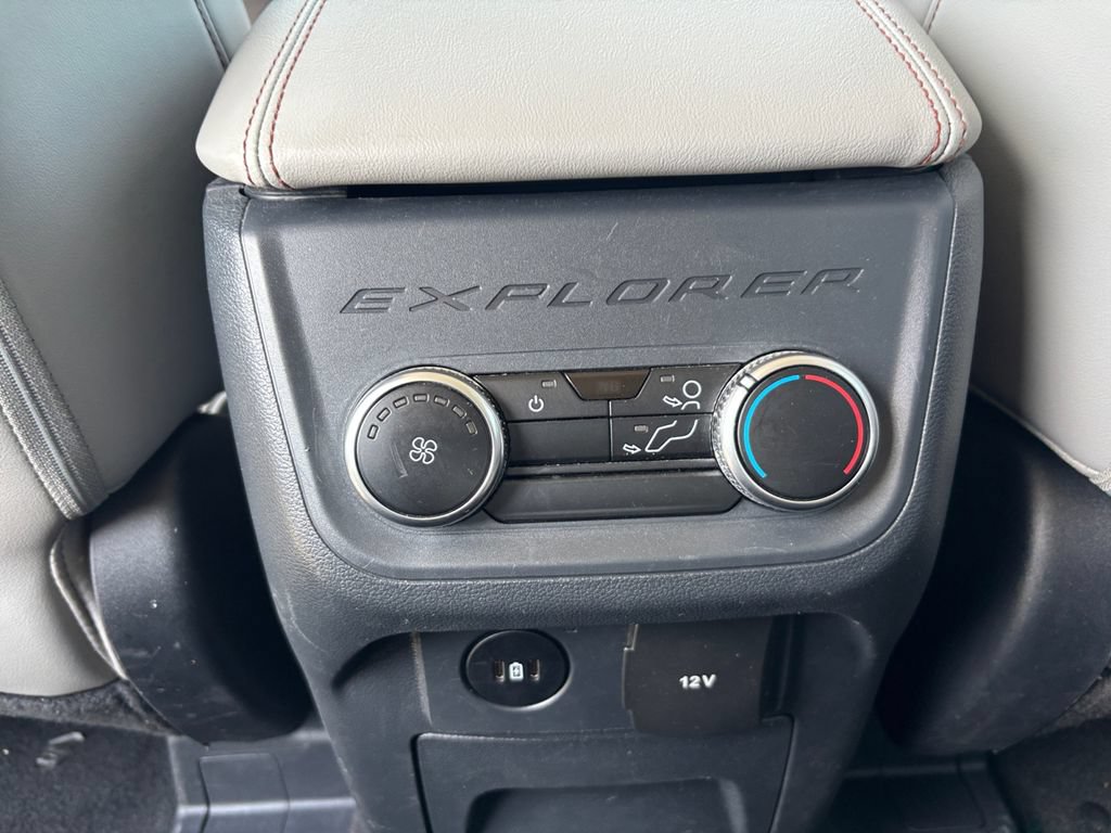 Used 2025 Ford Explorer Active w/ Active Comfort Package AWD/4WD image 24