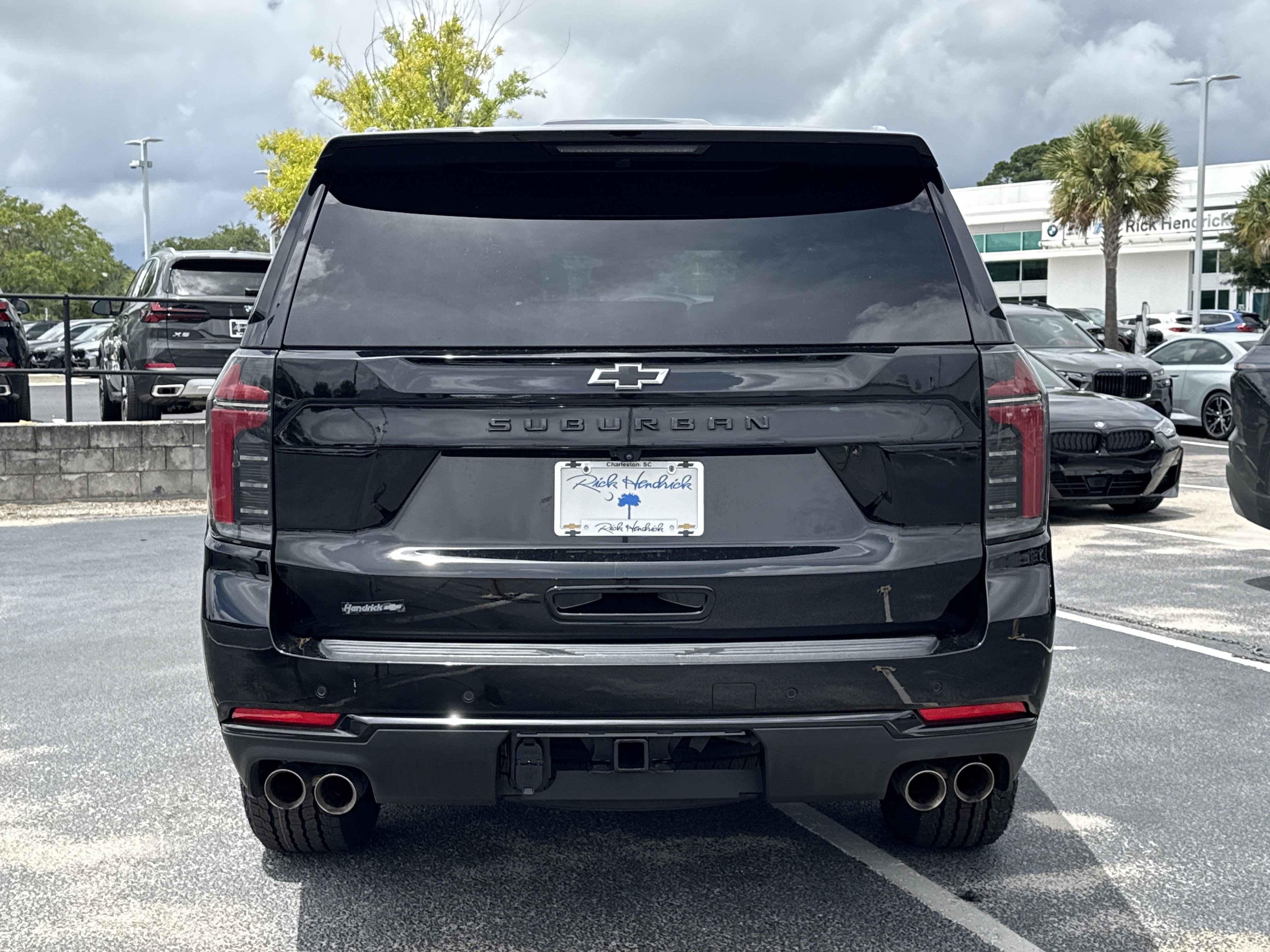 Used 2025 Chevrolet Suburban Z71 AWD/4WD image 10