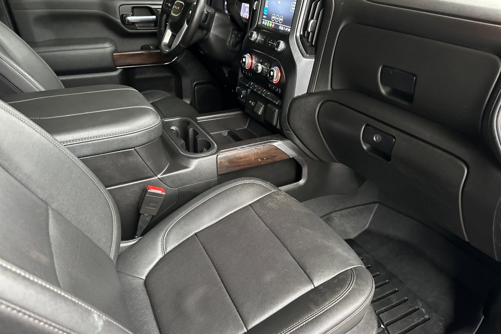 Used 2023 GMC Sierra 2500 SLT w/ SLT Convenience Package image 19