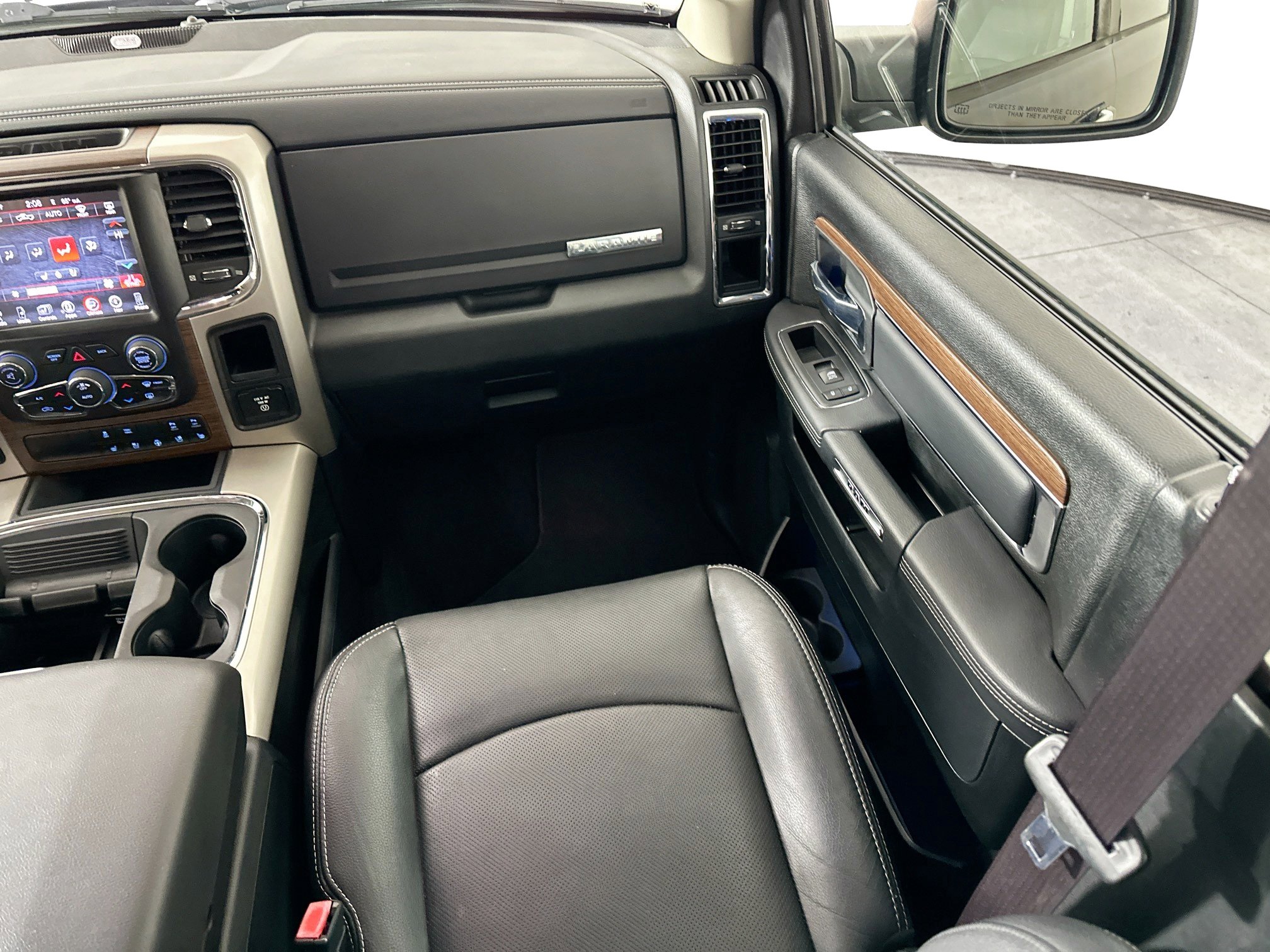 Used 2016 RAM 1500 Laramie w/ Convenience Group image 30