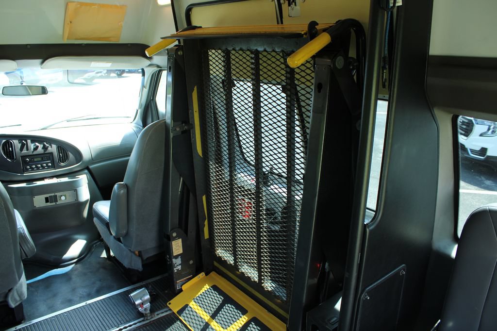 Used 2007 Ford E-250 and Econoline 250 RWD image 16