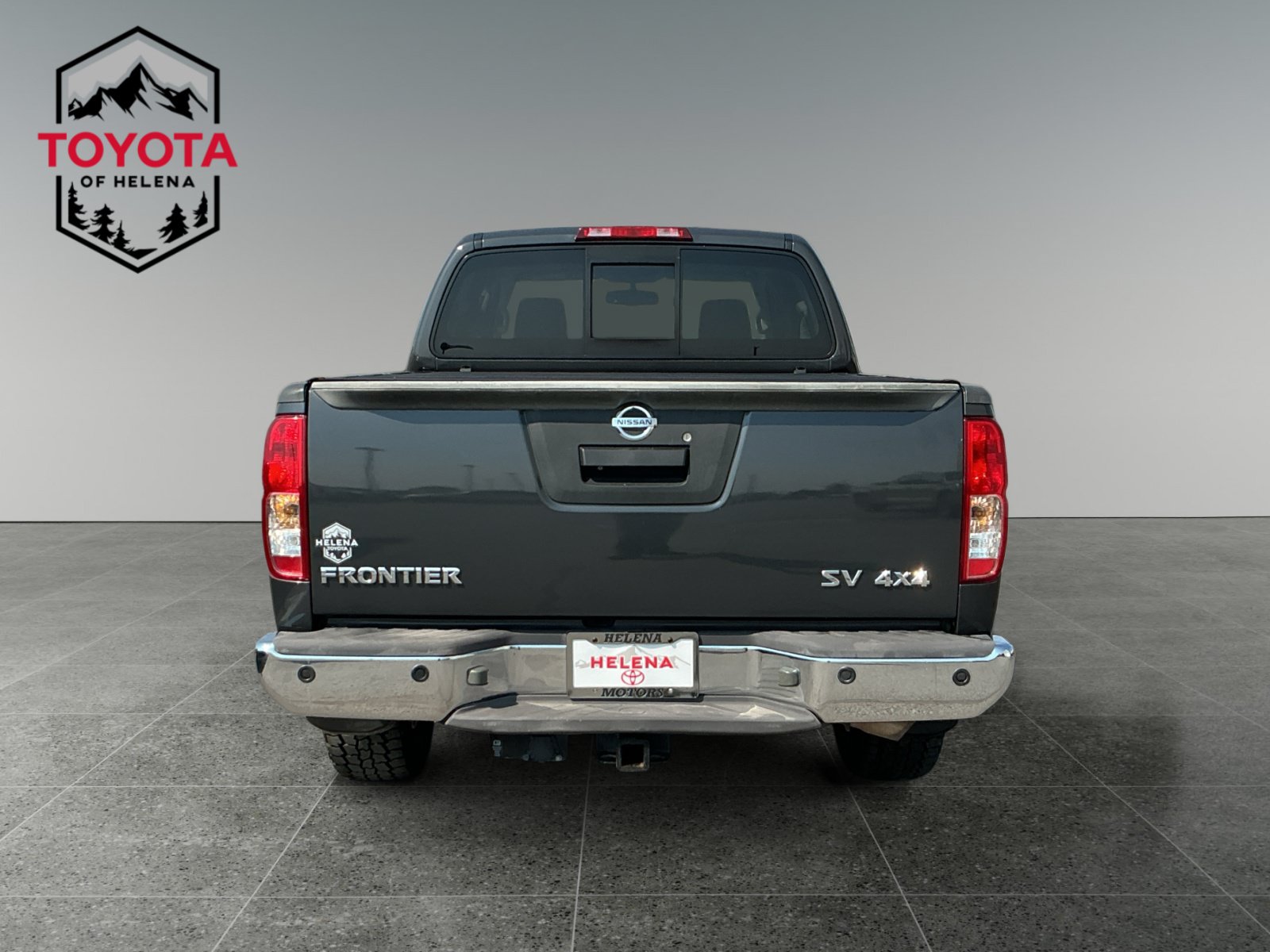 Used 2015 Nissan Frontier SV w/ SV Value Truck Package AWD/4WD image 4