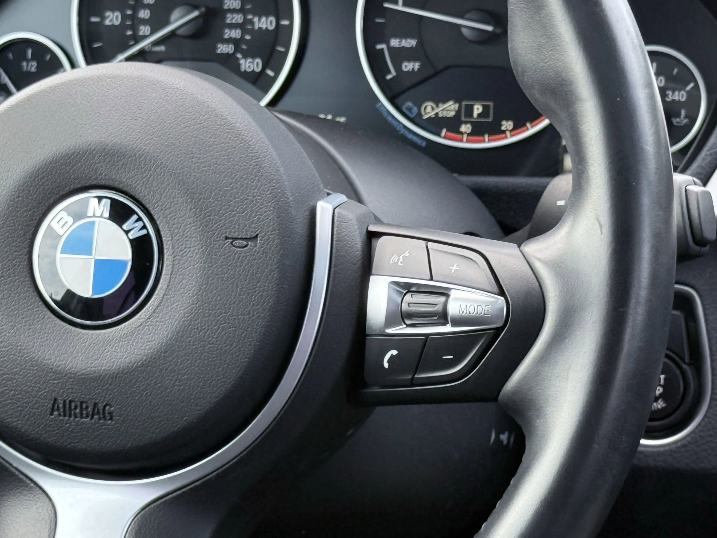 Used 2017 BMW 320i Sedan image 46