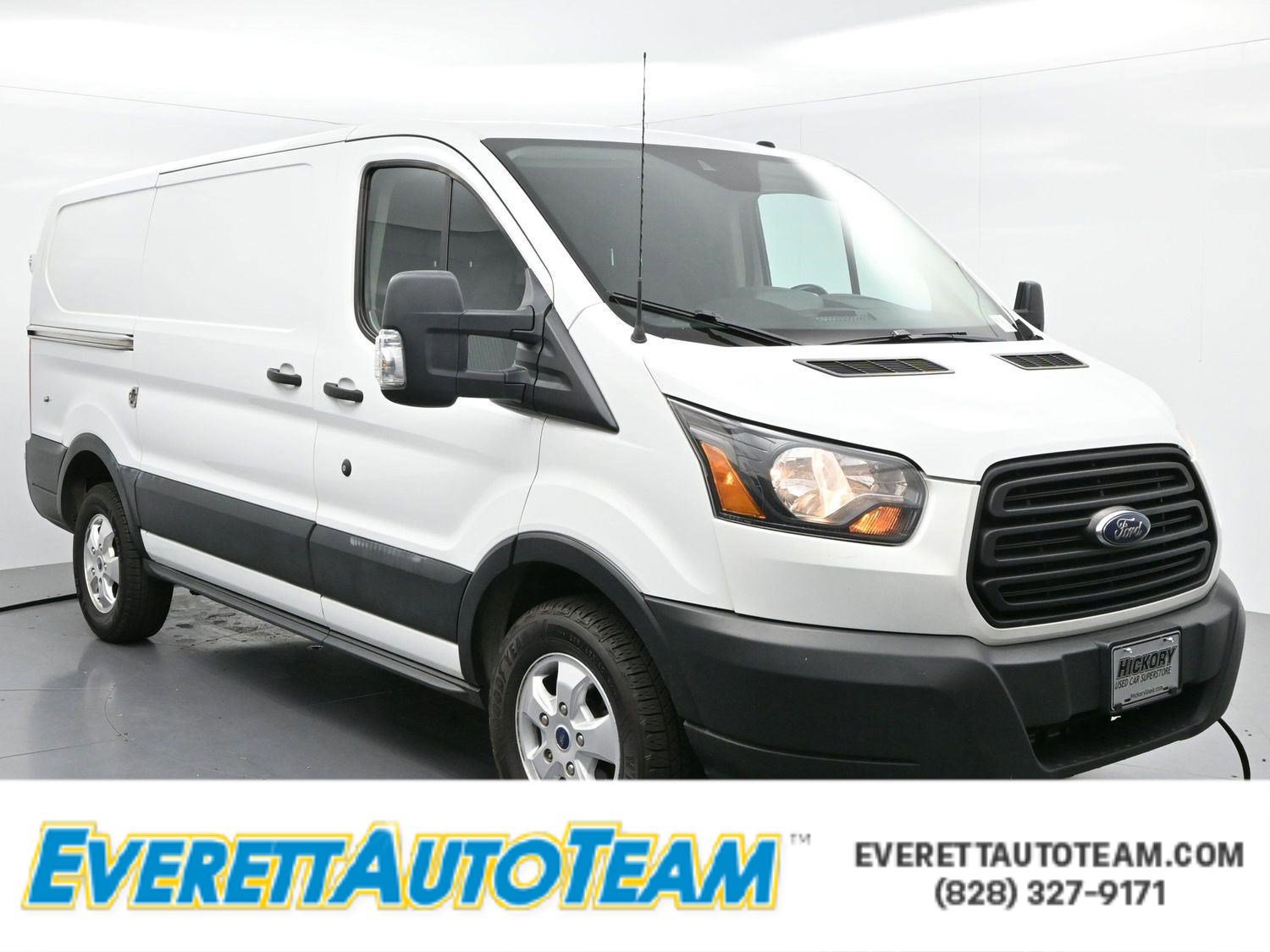 Used 2019 Ford Transit 250 130 Low Roof image 1
