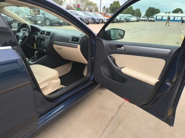 Used 2013 Volkswagen Jetta TDI FWD image 20