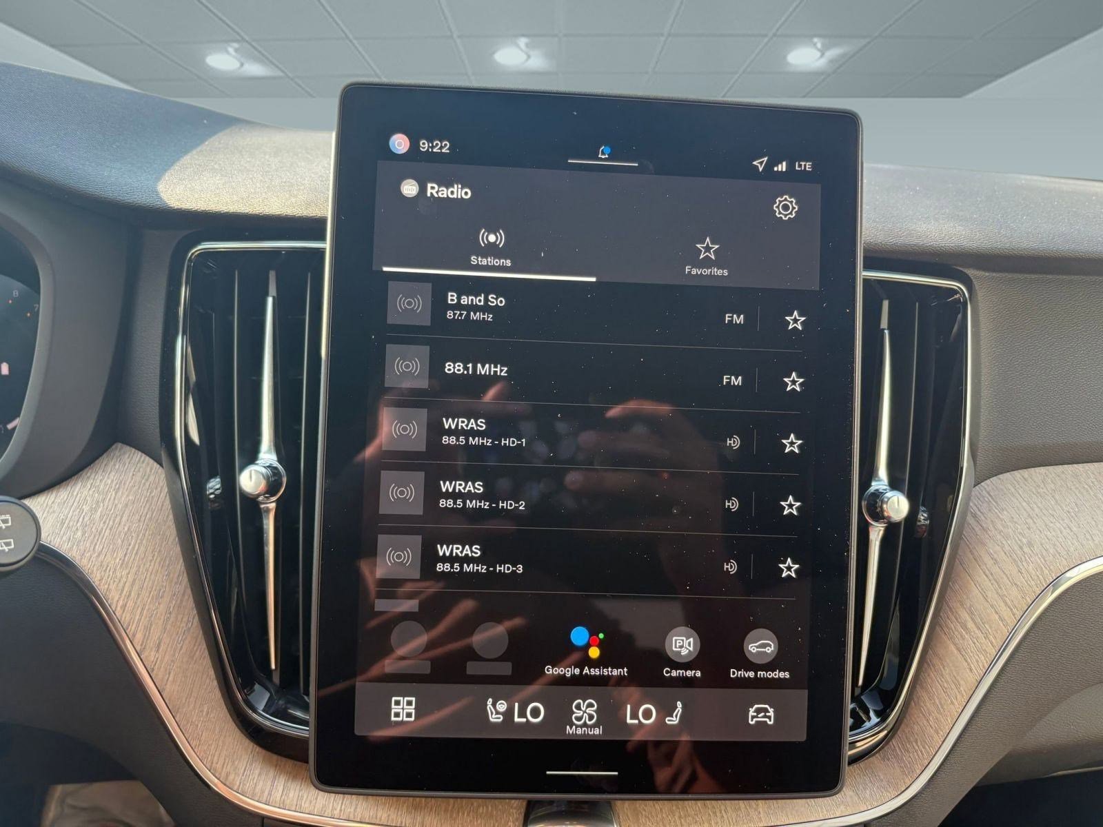 New 2026 Volvo XC60 B5 Plus w/ Climate Package image 30