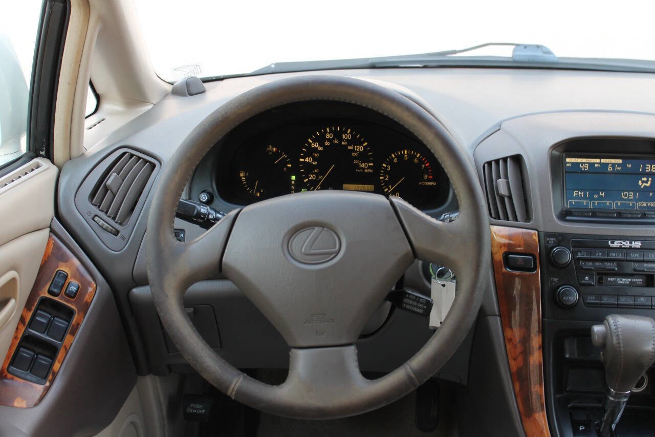 Used 2000 Lexus RX 300 4WD image 39
