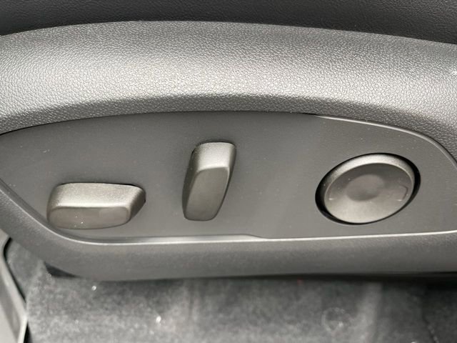 New 2026 GMC Acadia AT4 w/ Luxury Package image 12