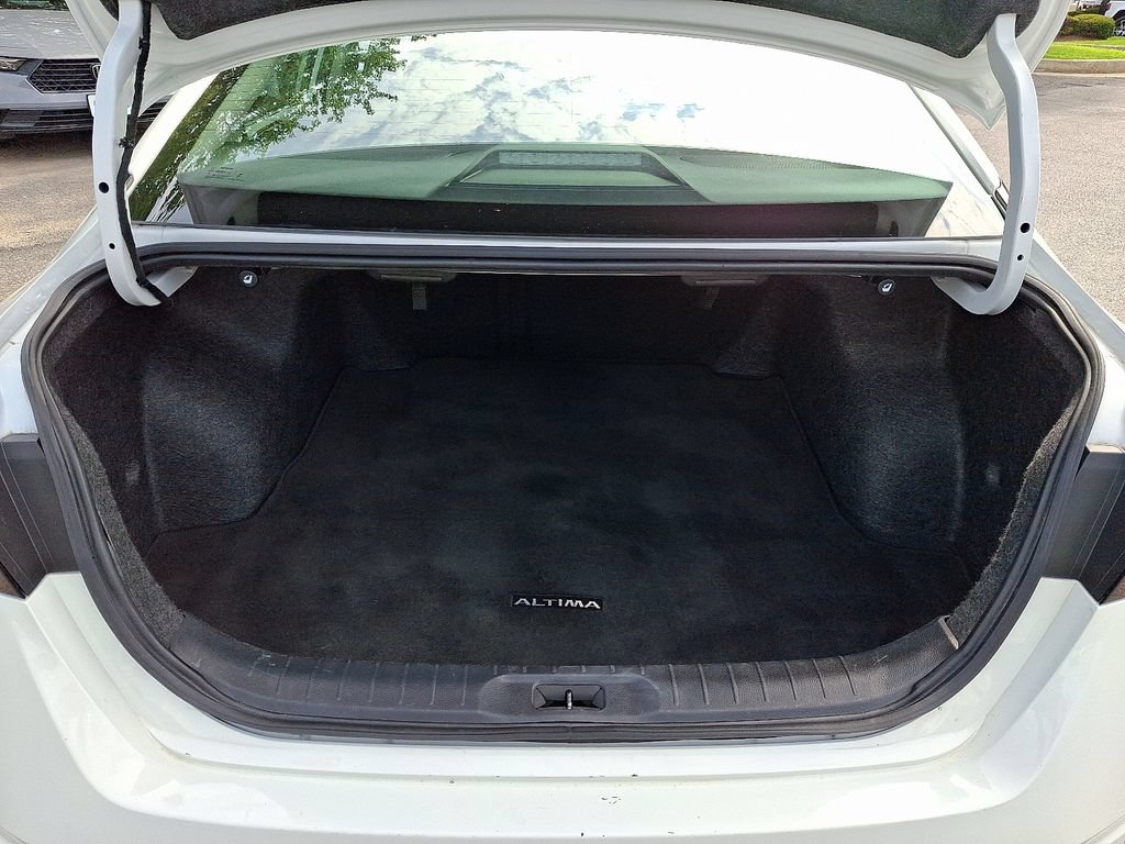 Used 2024 Nissan Altima 2.5 SR FWD image 28