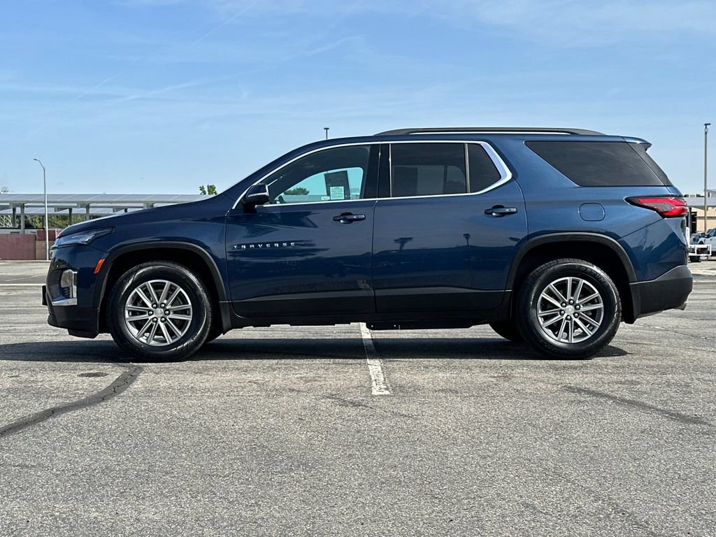 Used 2023 Chevrolet Traverse LT FWD image 6