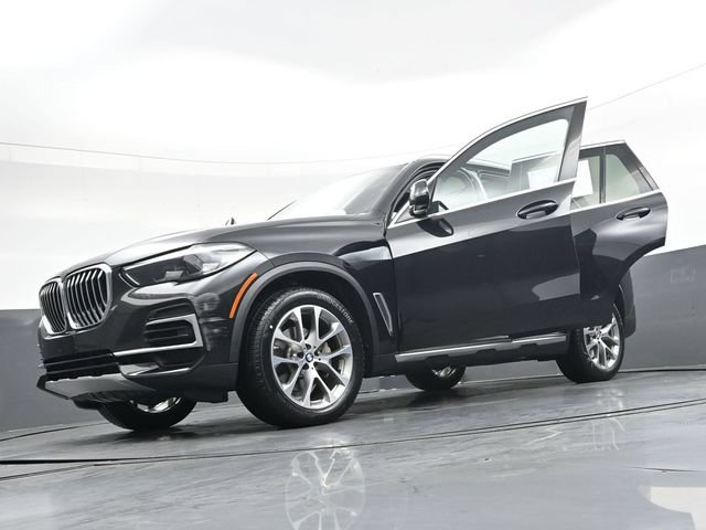 Used 2023 BMW X5 xDrive40i AWD/4WD image 48