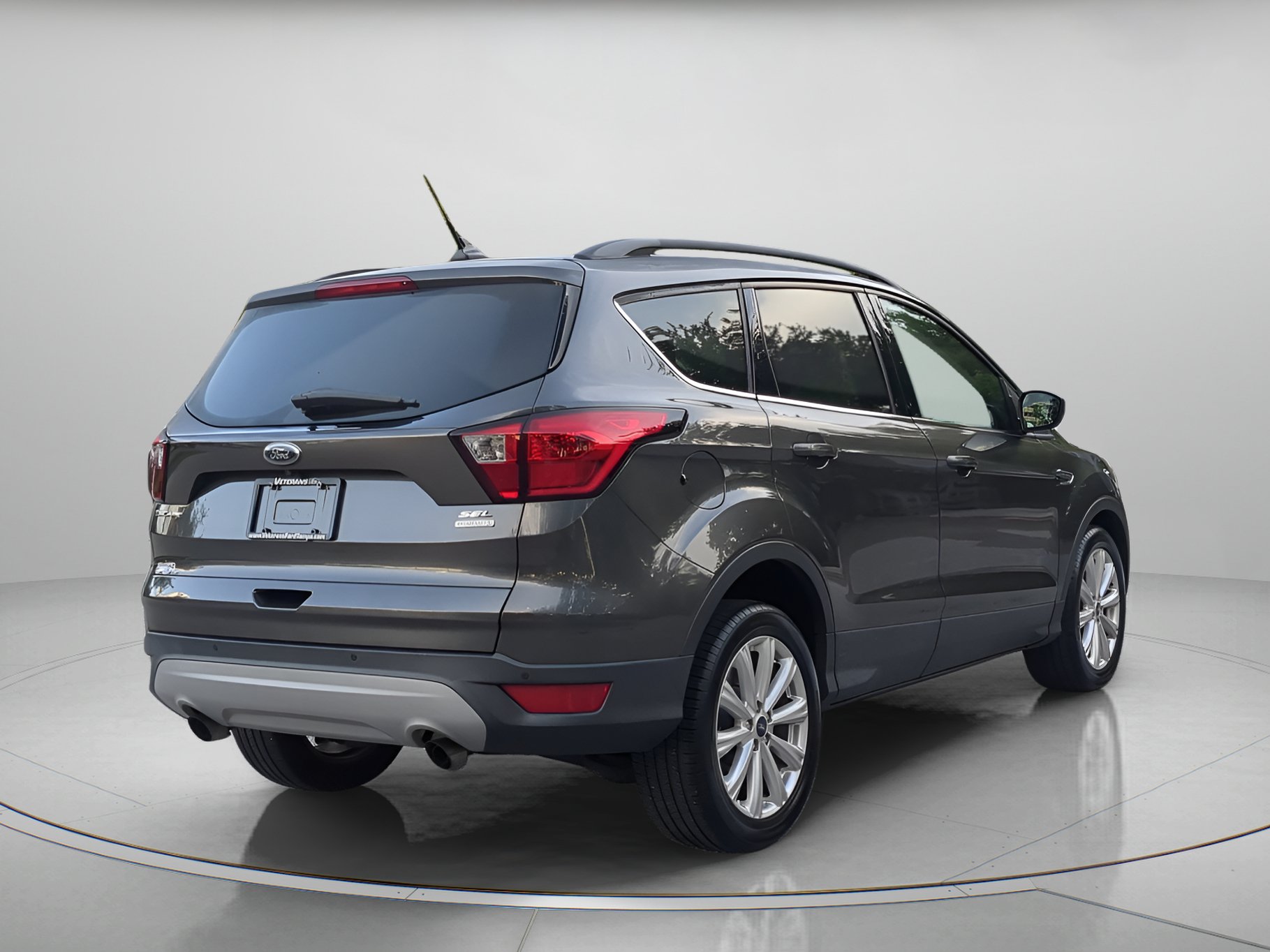 Certified 2019 Ford Escape SEL FWD image 40