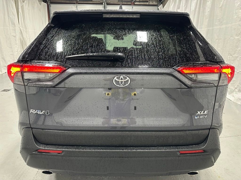 Used 2025 Toyota RAV4 XLE AWD/4WD image 6