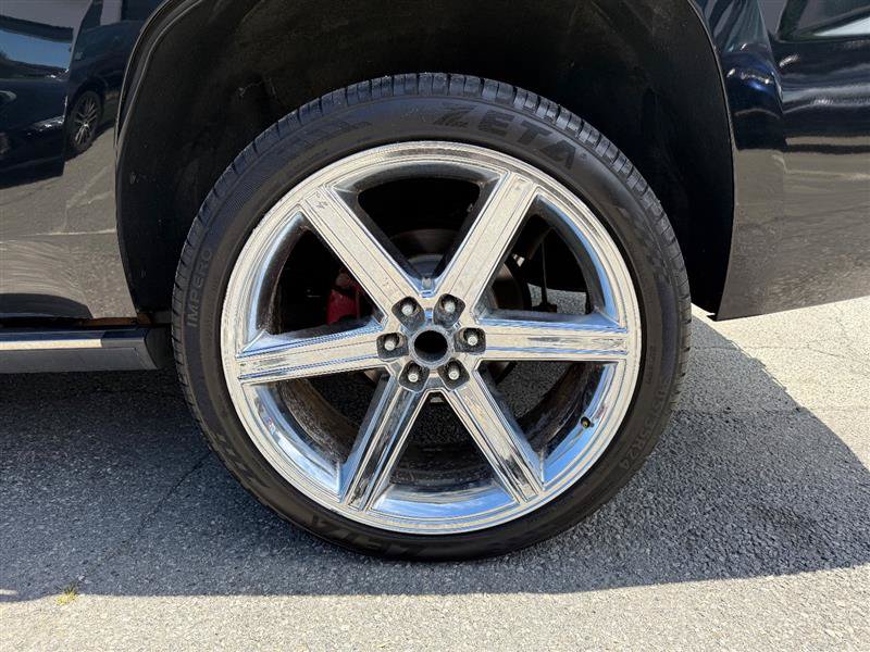 Used 2015 Chevrolet Tahoe LTZ AWD/4WD image 13