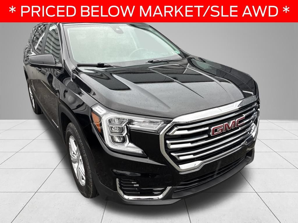 Used 2024 GMC Terrain SLE AWD/4WD image 12