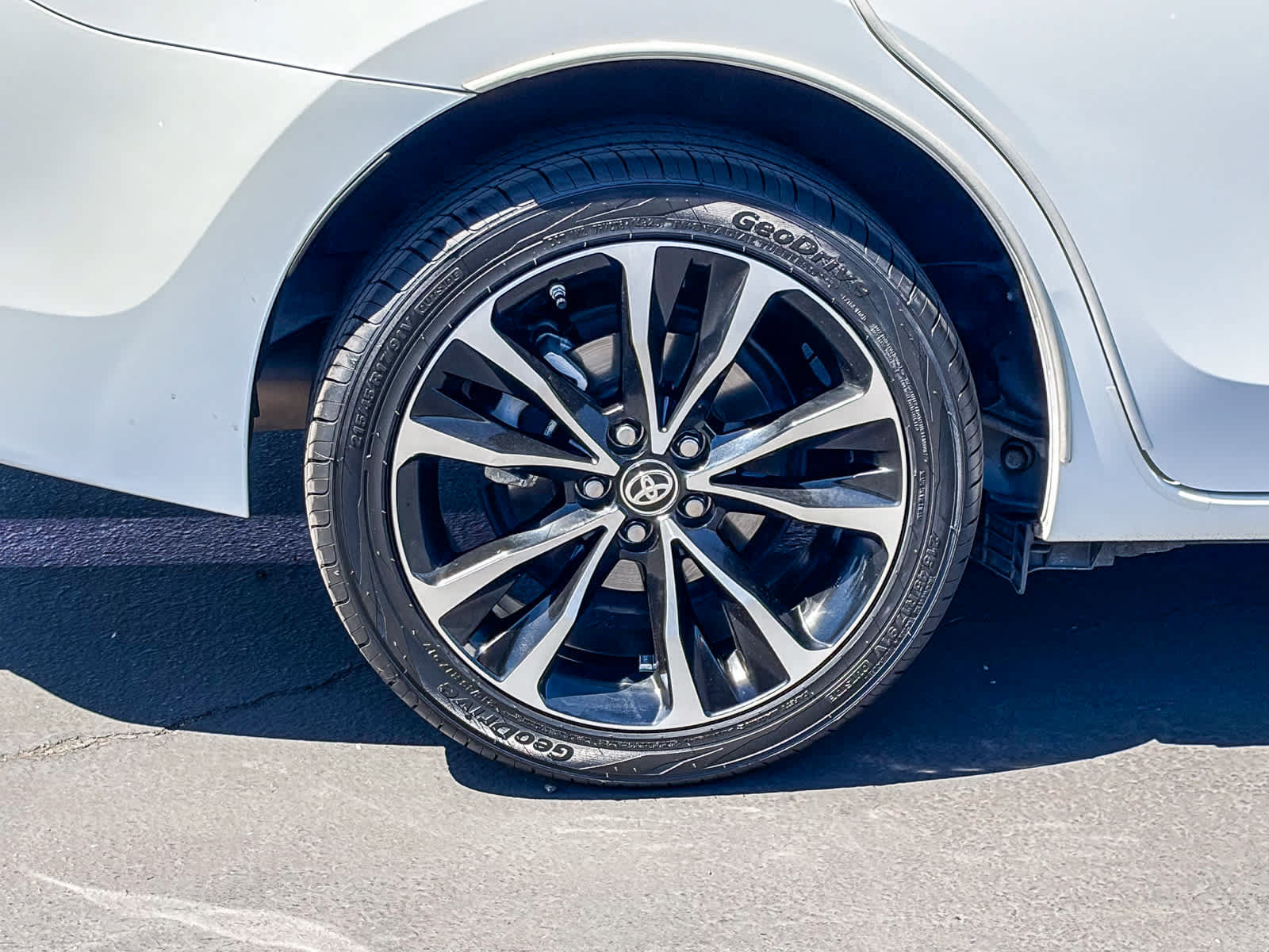 Used 2019 Toyota Corolla SE FWD image 10
