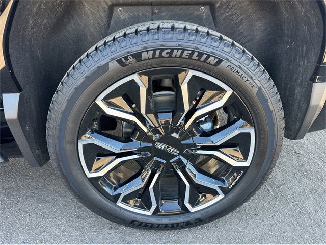 New 2025 GMC Sierra EV Denali image 13