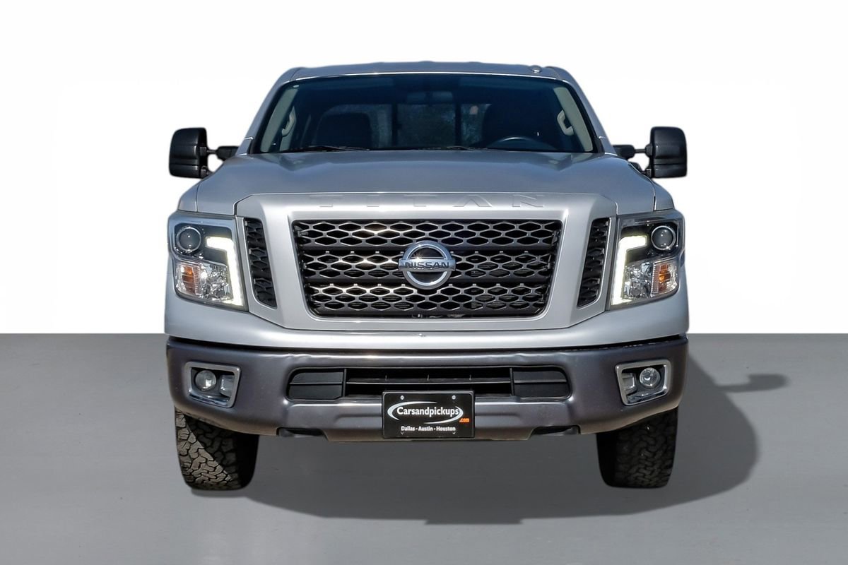 Used 2019 Nissan Titan PRO-4X image 3