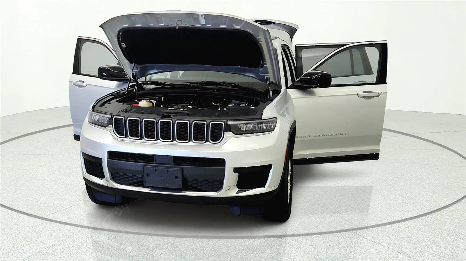 Used 2022 Jeep Grand Cherokee L Laredo w/ Luxury Tech Group I AWD/4WD image 8