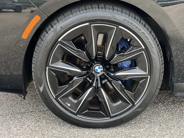 Used 2023 BMW i7 xDrive60 AWD/4WD image 15