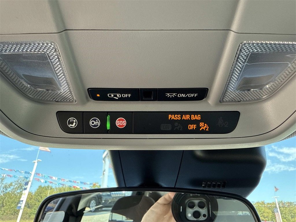 Used 2025 Chevrolet Malibu LT image 22