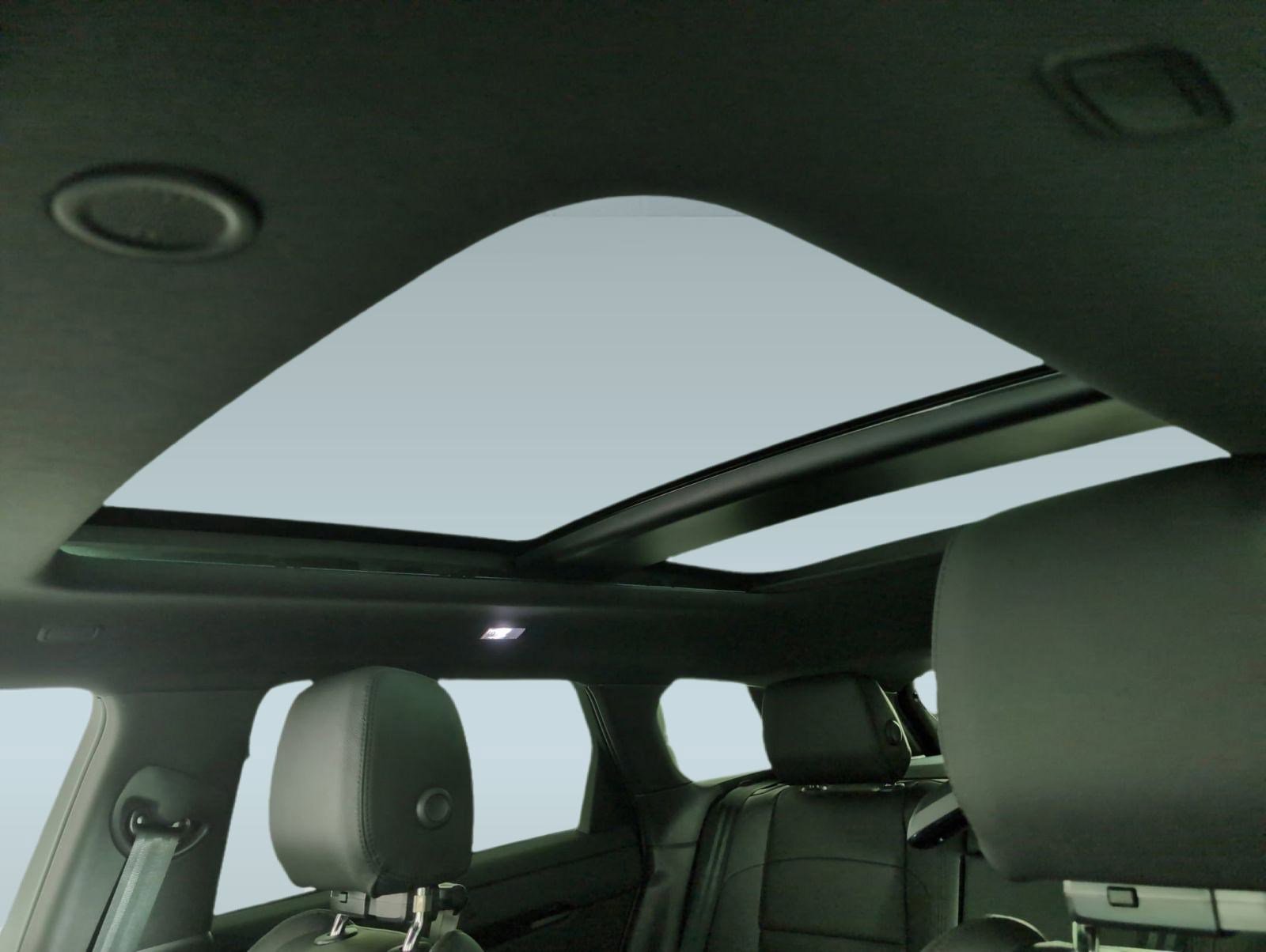 Certified 2026 Land Rover Range Rover Evoque S image 12