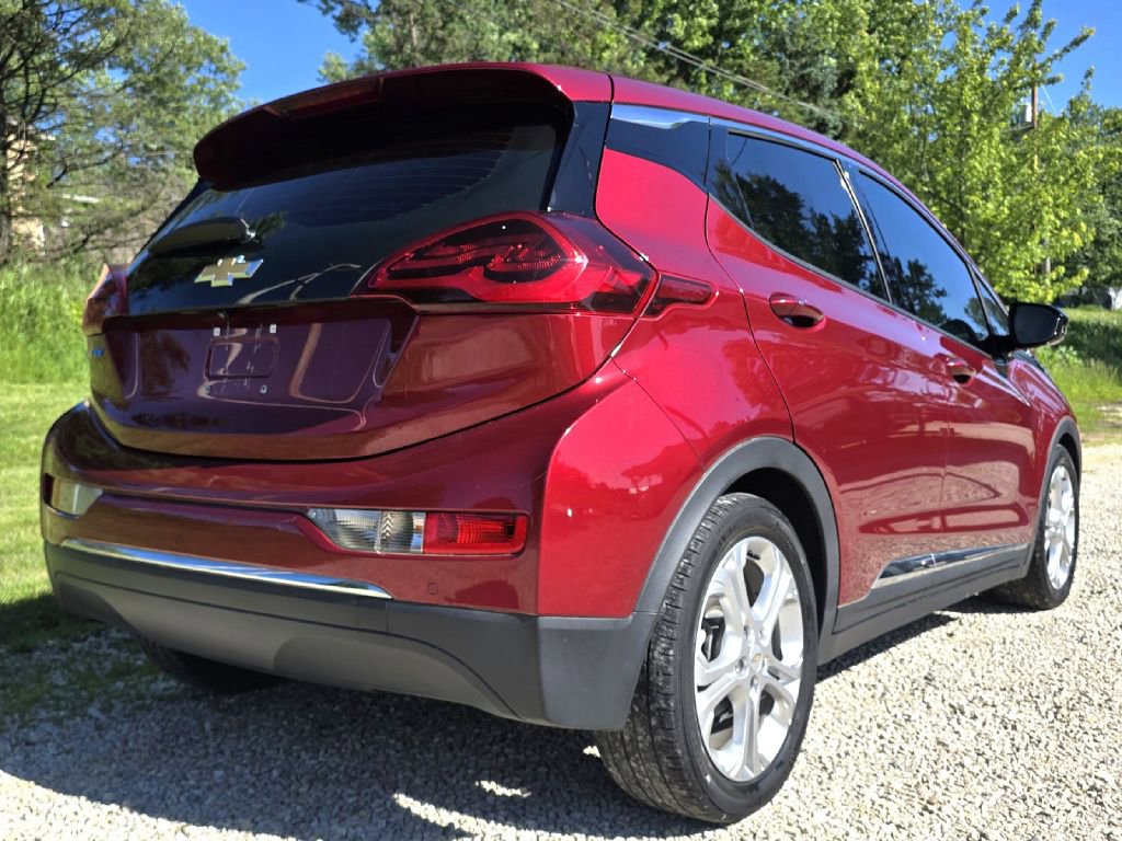 Used 2017 Chevrolet Bolt LT FWD image 10