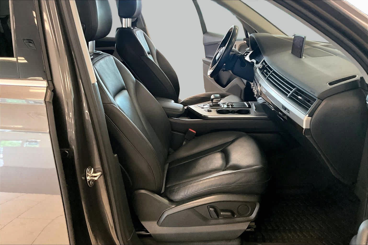 Used 2019 Audi Q7 2.0T Premium w/ Convenience Package AWD/4WD image 8