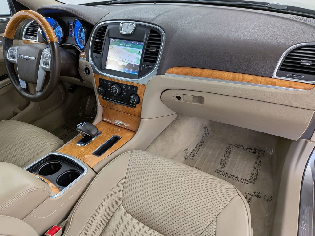 Used 2014 Chrysler 300 C image 34