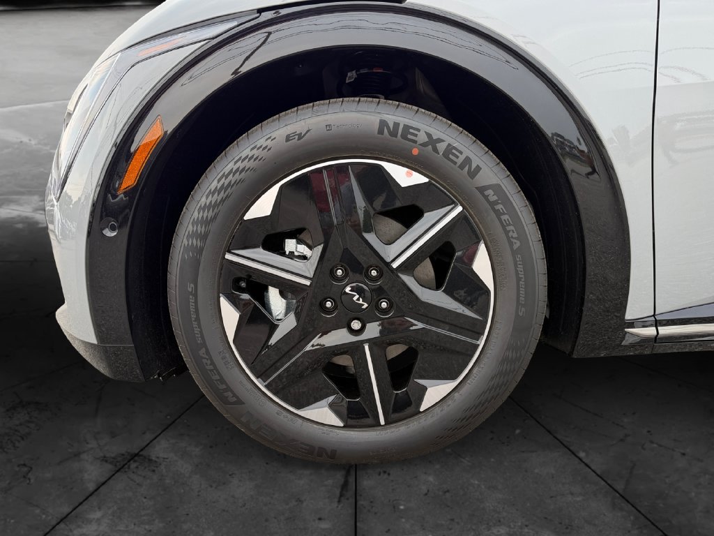 New 2026 Kia EV6 Wind RWD image 14