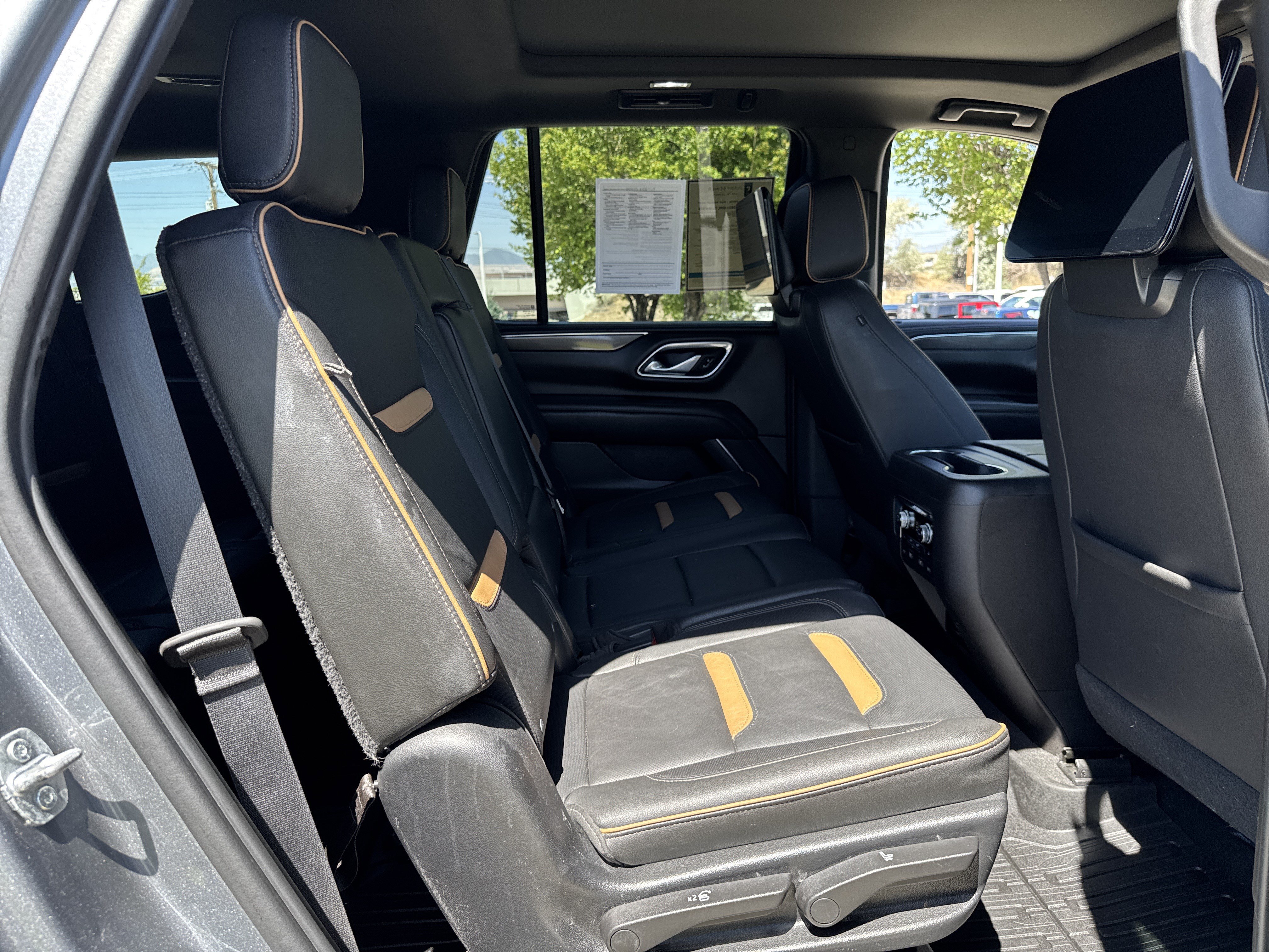Used 2021 GMC Yukon AT4 w/ AT4 Premium Plus Package AWD/4WD image 24