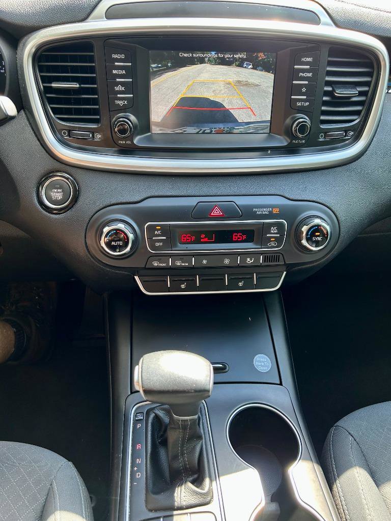 Used 2020 Kia Sorento S image 8