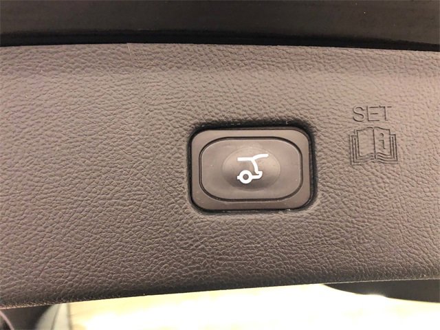 Used 2023 Ford Edge SEL w/ Convenience Package image 11