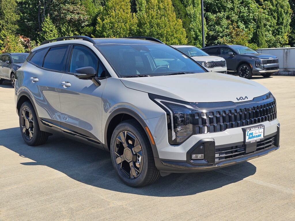 New 2026 Kia Sportage X-Line w/ X-Line Technology Package AWD/4WD image 3