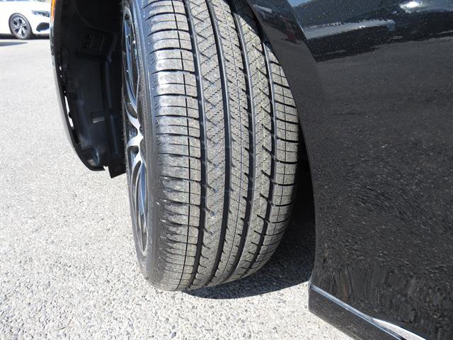 Used 2022 Mercedes-Benz EQS 580 4MATIC Sedan w/ Exclusive Trim Package image 10