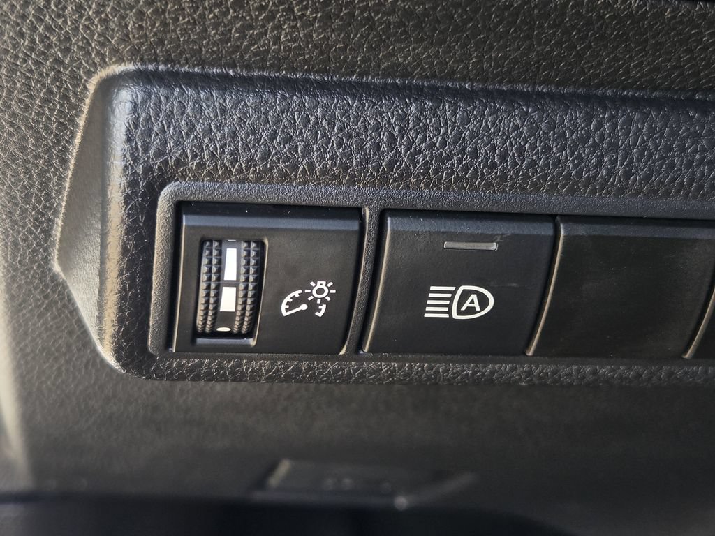 Used 2026 Toyota Corolla LE FWD image 24
