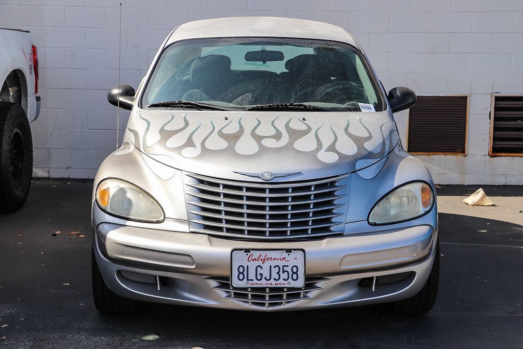 Used 2005 Chrysler PT Cruiser FWD image 2