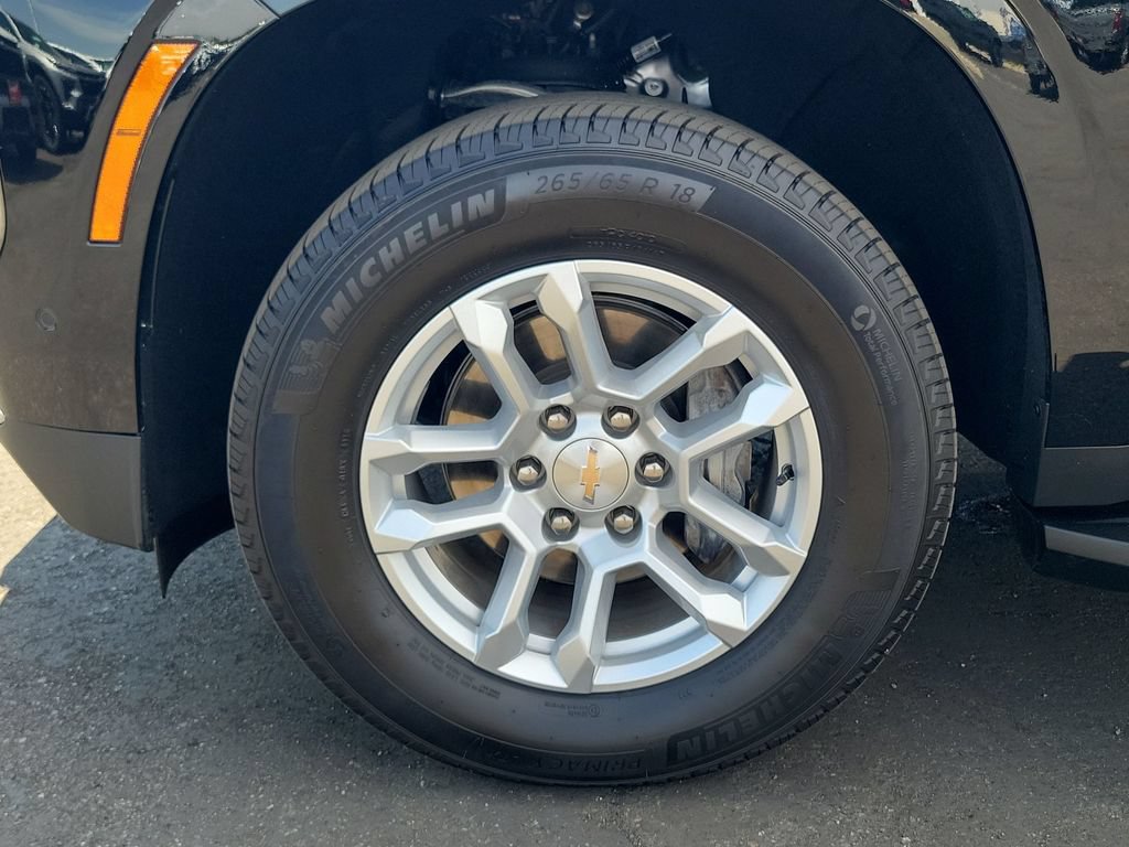 Used 2026 Chevrolet Tahoe LS RWD image 32