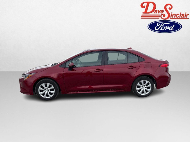 Used 2025 Toyota Corolla LE FWD image 10