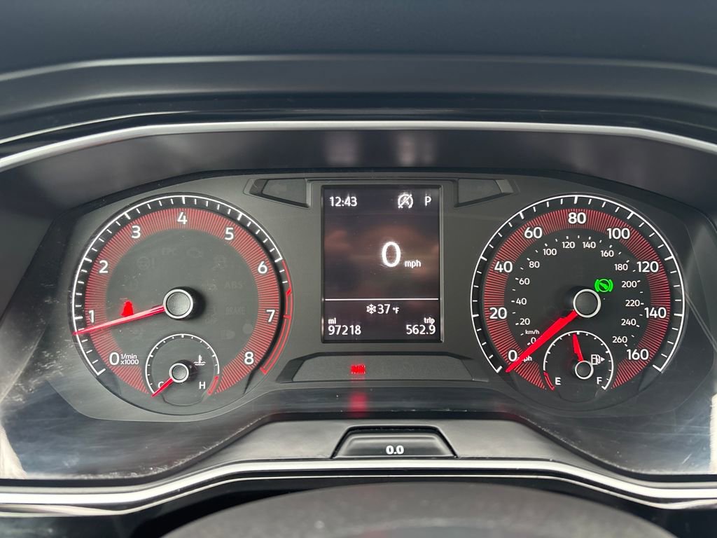 Used 2020 Volkswagen Jetta SE image 8