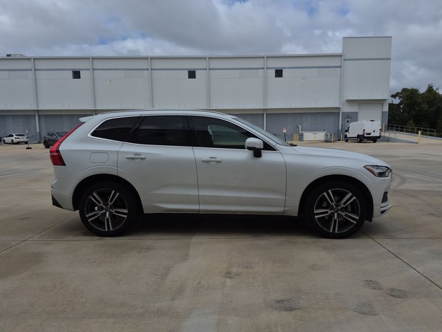 Used 2020 Volvo XC60 T5 Momentum FWD image 4