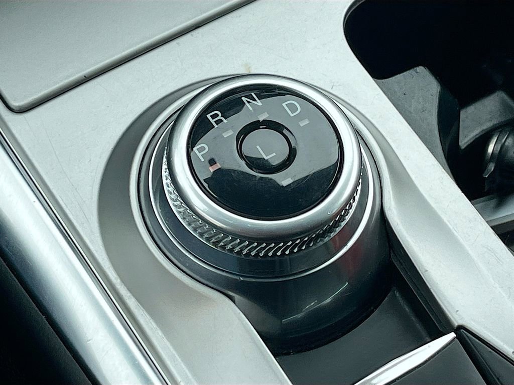 Used 2021 Ford Explorer XLT w/ Equipment Group 202A image 17