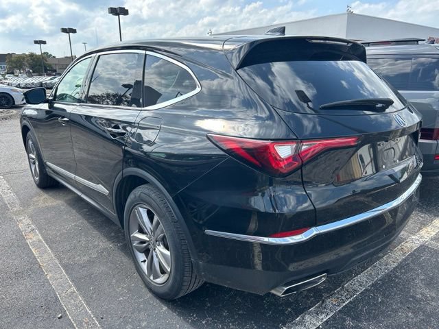 Used 2023 Acura MDX SH-AWD image 2