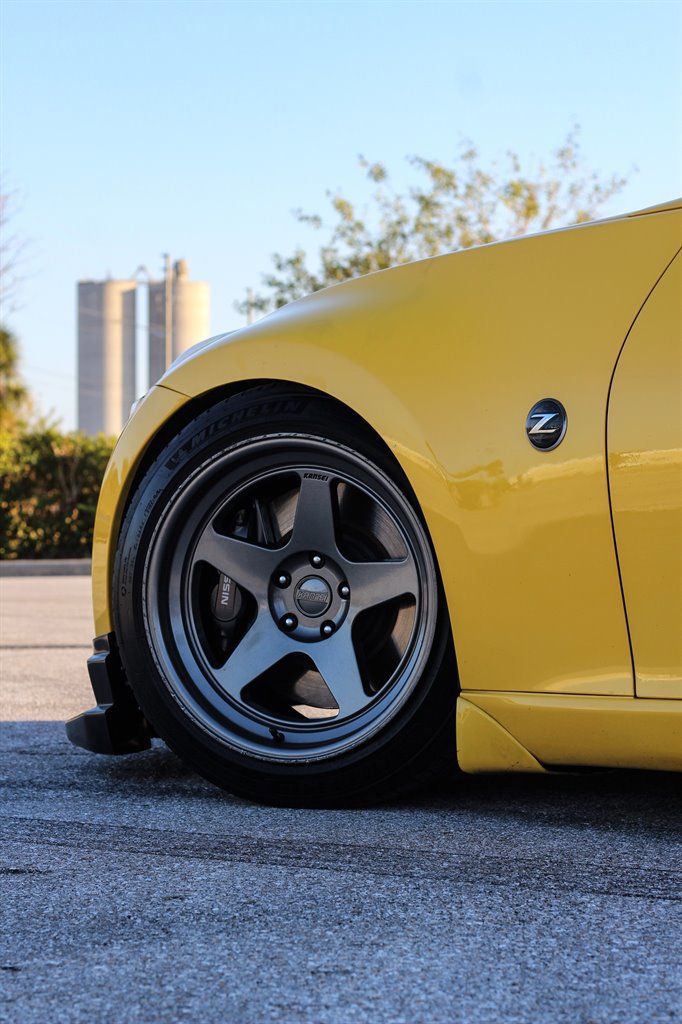 Used 2009 Nissan 370Z Touring w/ Sport Pkg image 4