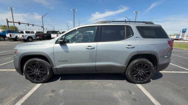 Used 2023 GMC Acadia SLT w/ Elevation Edition AWD/4WD image 5