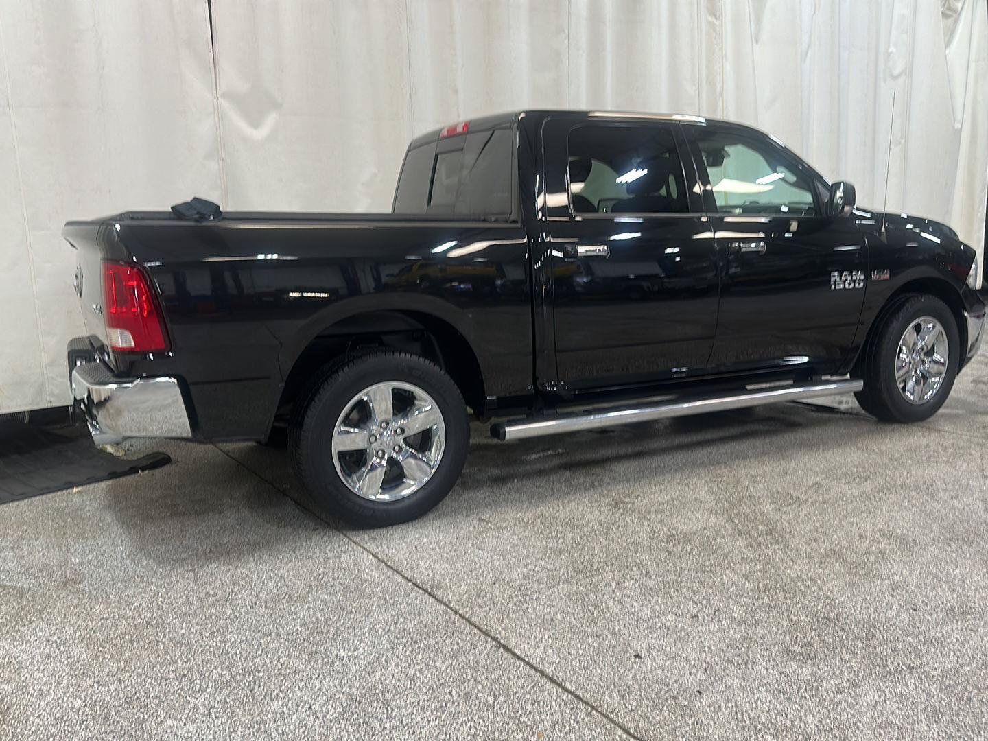 Certified 2017 RAM 1500 Big Horn AWD/4WD image 5